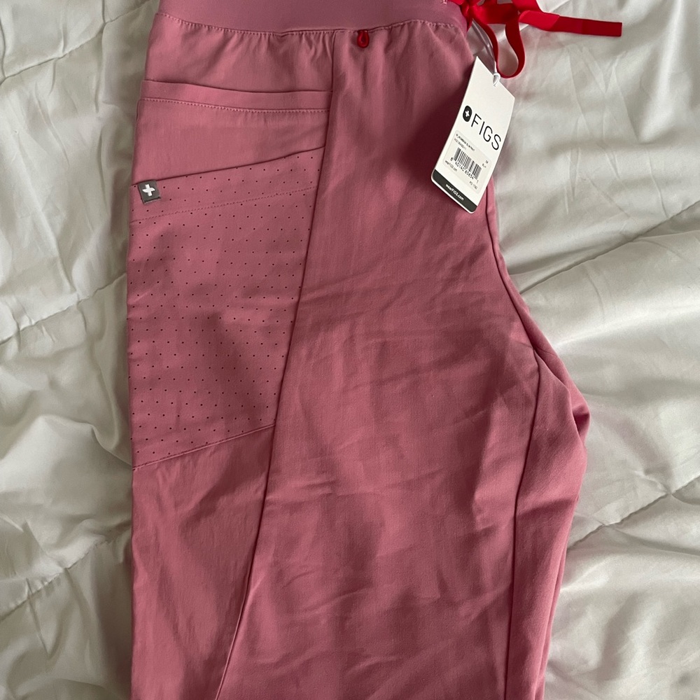 New figs scrub pants, size M regular